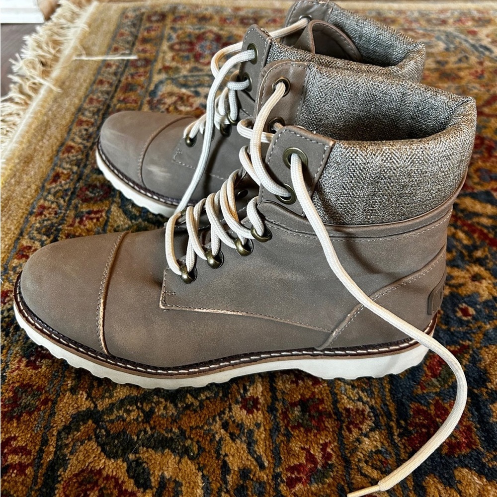 Nautica Boots